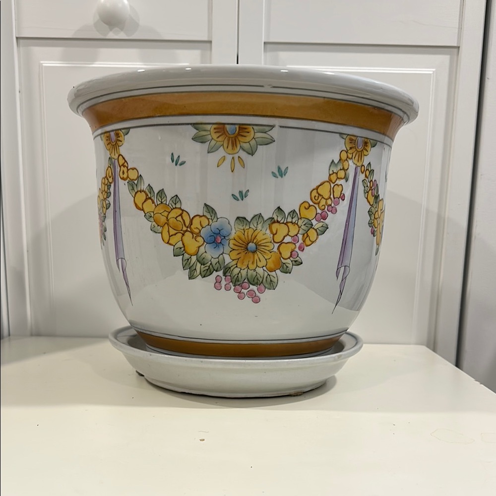 Vintage Floral Ceramic Planter with Saucer